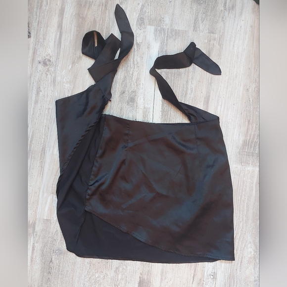 Shein black satin look knot side wrap mini skirt - Picture 5 of 7
